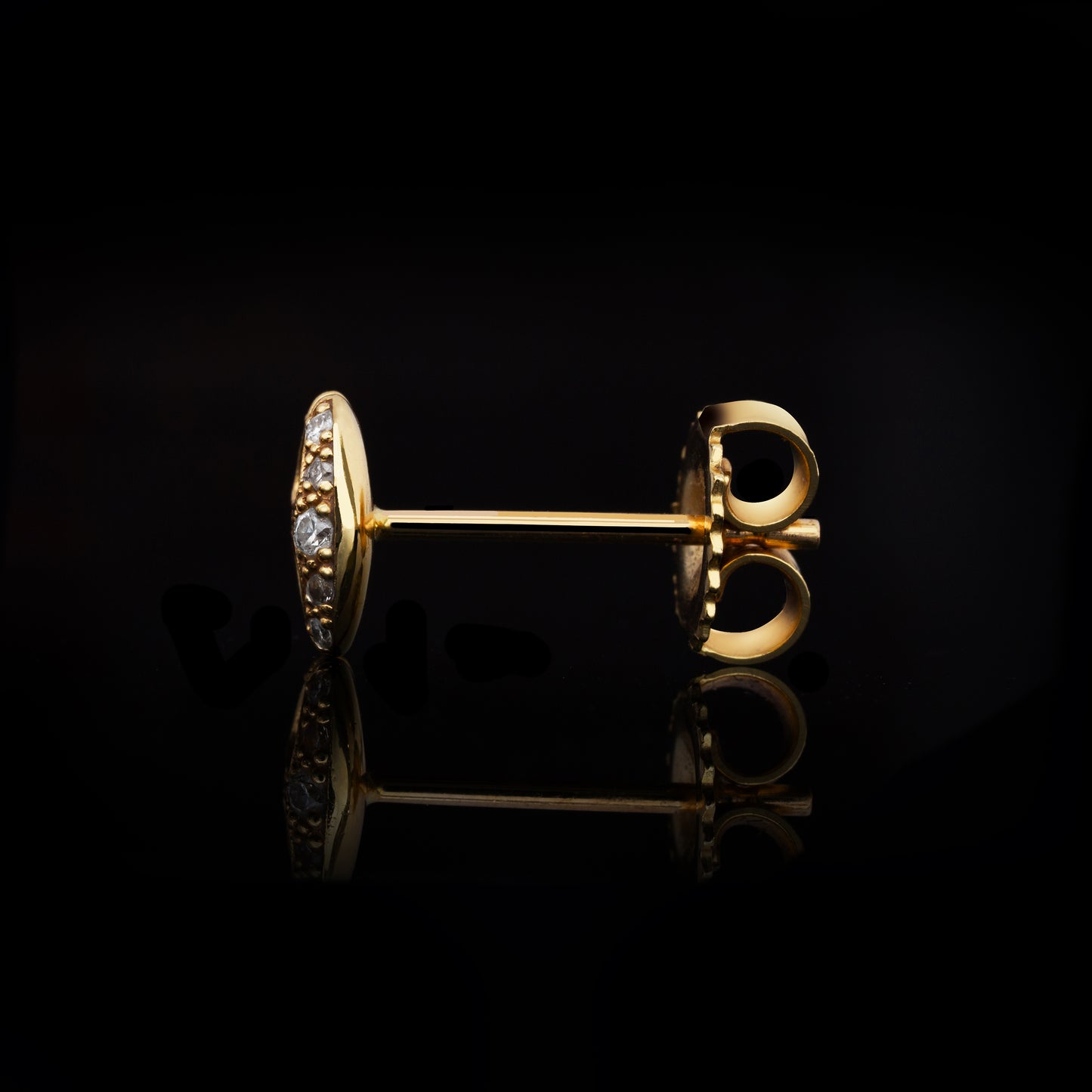 SMALL LINK STUDS WITH DIAMONDS