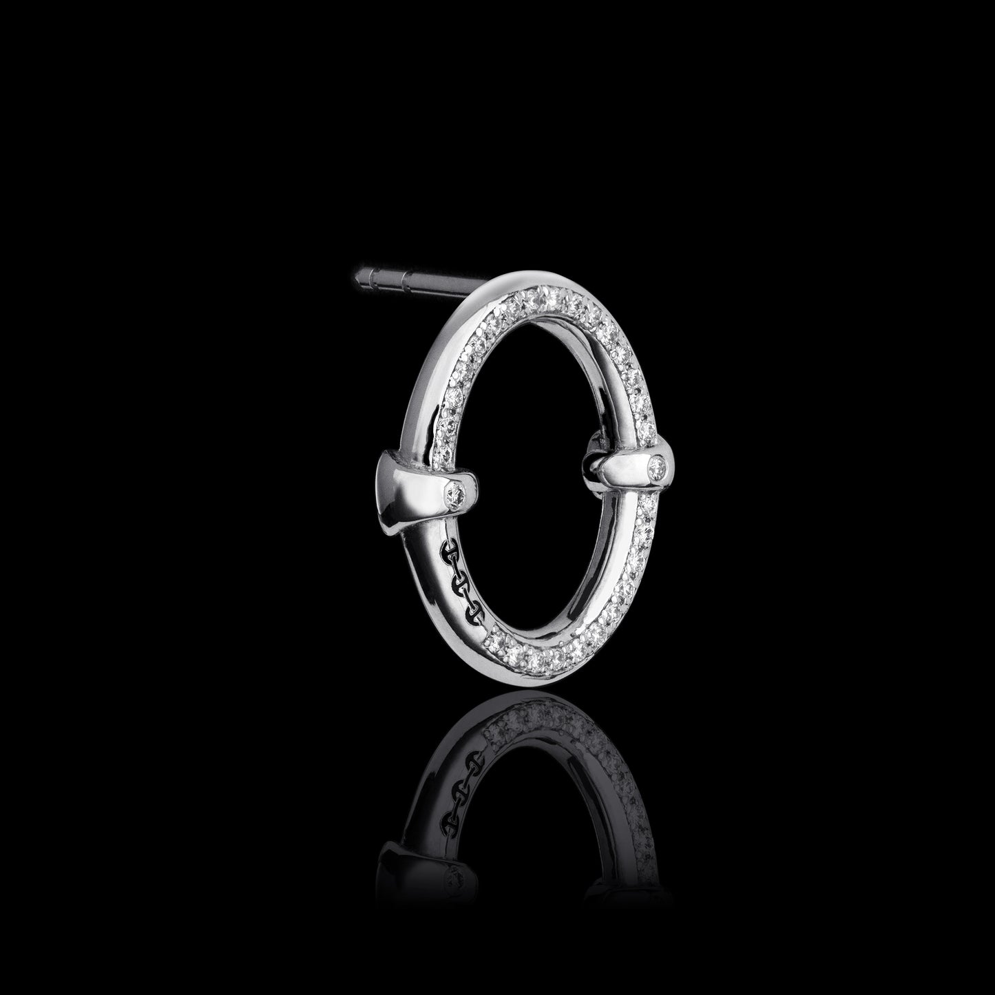 SMALL OVAAL EARRINGS WITH DIAMONDS