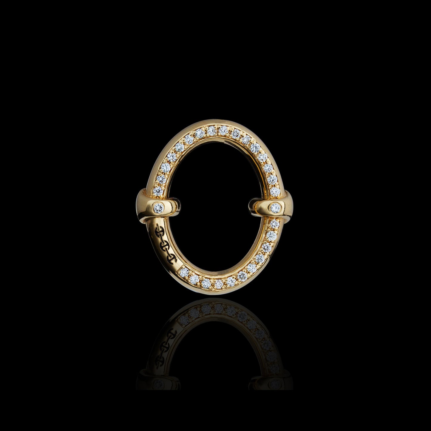 SMALL OVAAL EARRINGS WITH DIAMONDS