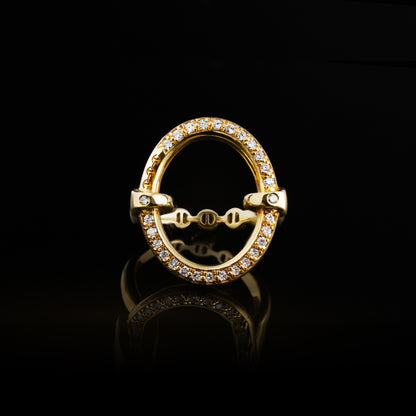 OVAAL WITH DIAMONDS