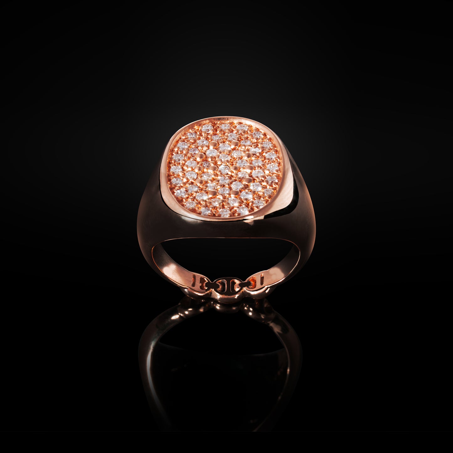SIGNET RING WITH DIAMONDS