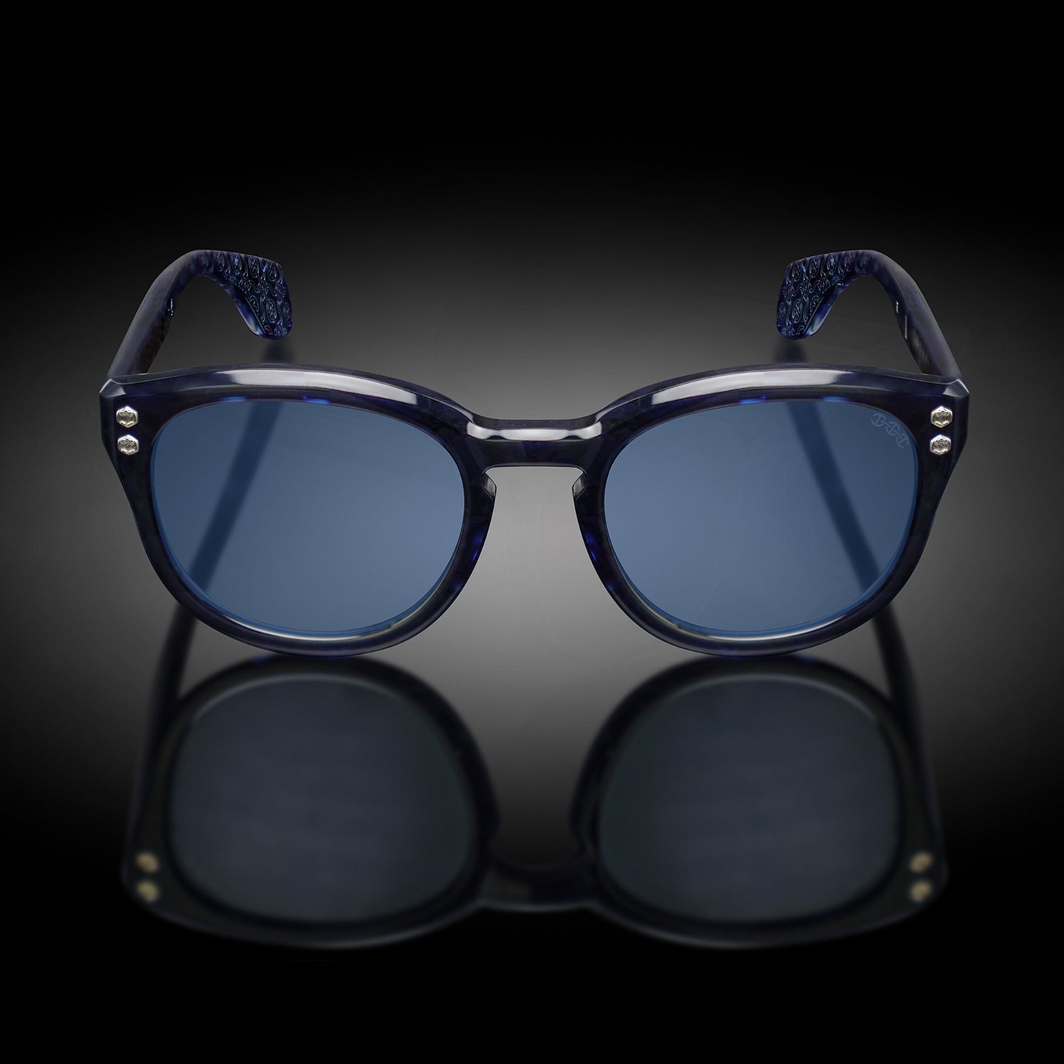 MODEL II | BLUE TORTOISE